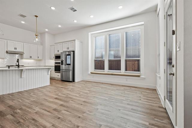 Building Photo - 1506 Snowdrop Dr