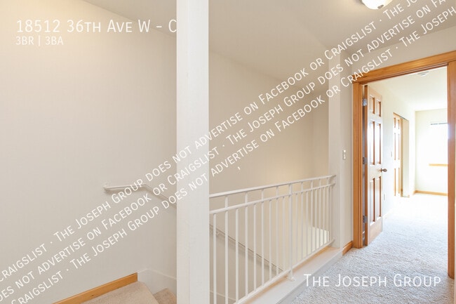 Building Photo - 18512 36th Ave W