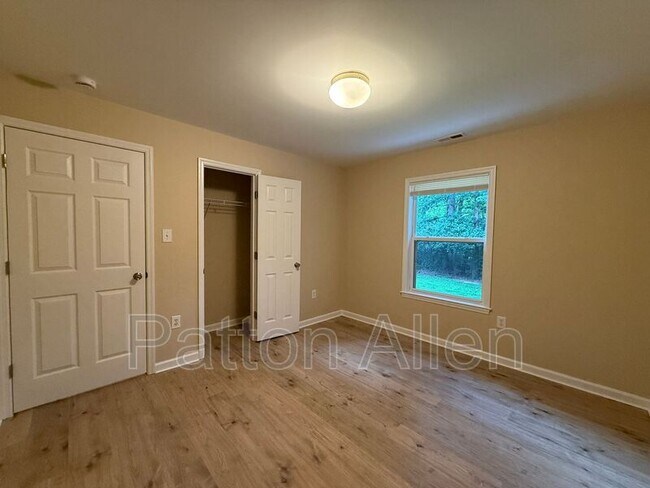 Building Photo - 115 Starnes Cove Rd
