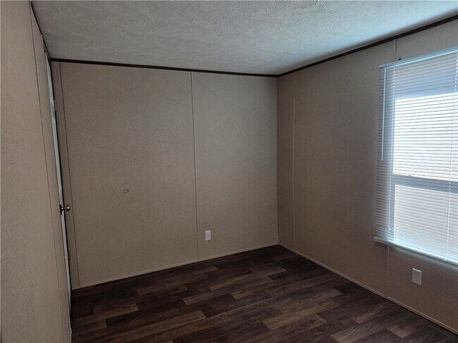 Building Photo - 1775 Sea Creek Dr
