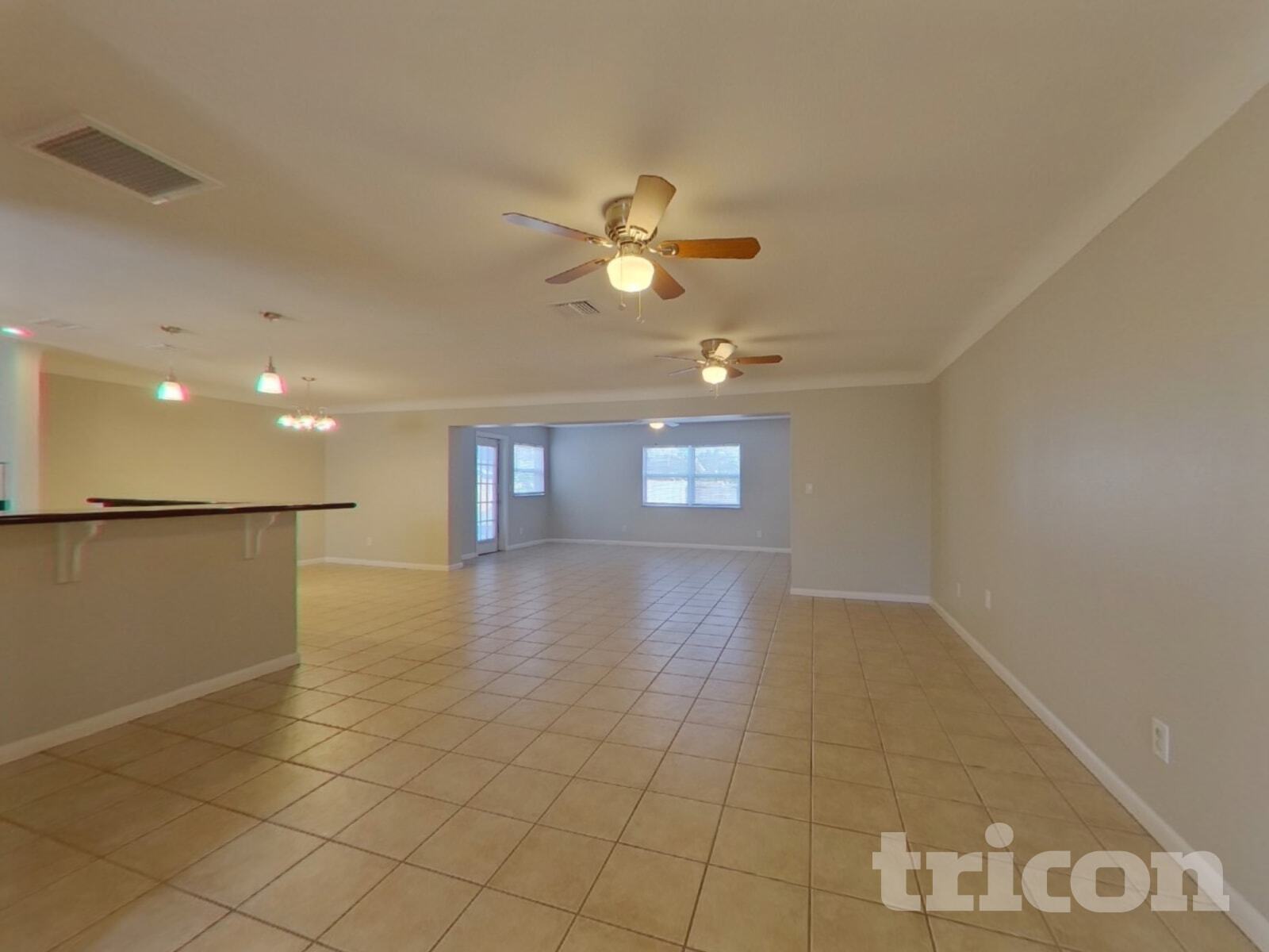 Building Photo - 1337 Hamlin Dr