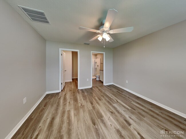 Building Photo - 3401 Autumn Amber Dr