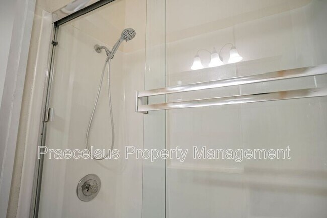 Building Photo - 5553 Adobe Falls Rd