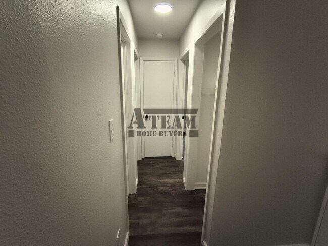 Building Photo - Cozy 2 Bed 1 Bath home for rent!