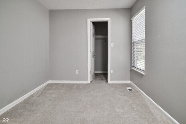 Building Photo - 10856 Trailwood Dr