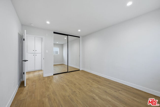 Building Photo - 1738 Colby Ave