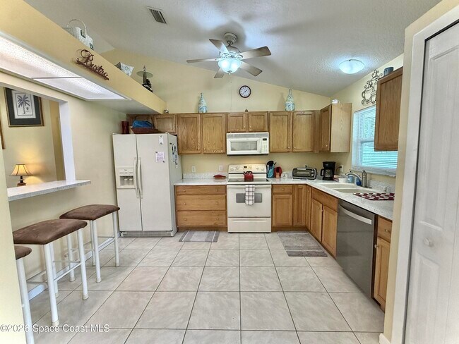 Building Photo - 757 Beard Ave