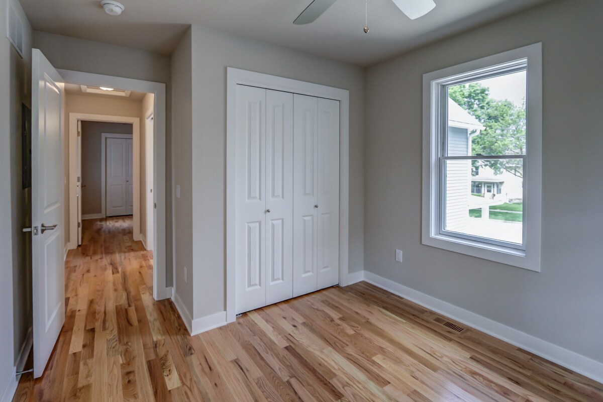 Building Photo - 1213 Vilas Ave