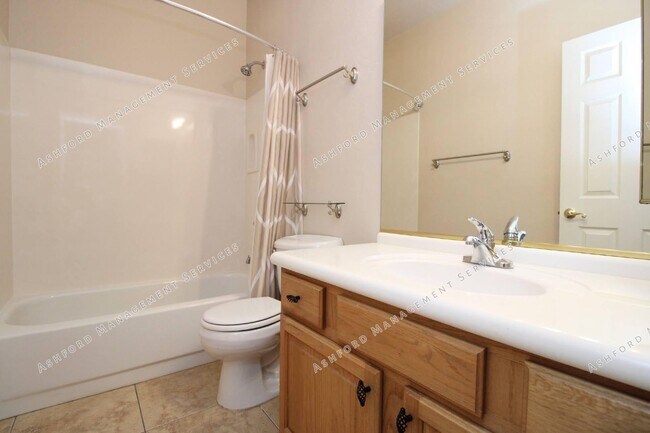 Building Photo - BEAUTIFUL 4 BEDROOM + LOFT ON CULDESAC WITH POOL/SPA