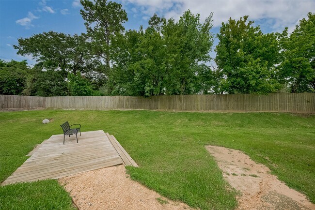Building Photo - 1111 Bruno Pl
