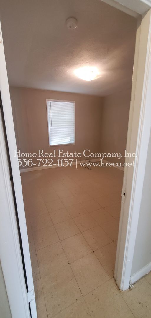 Building Photo - 1231 Gholson Ave S East