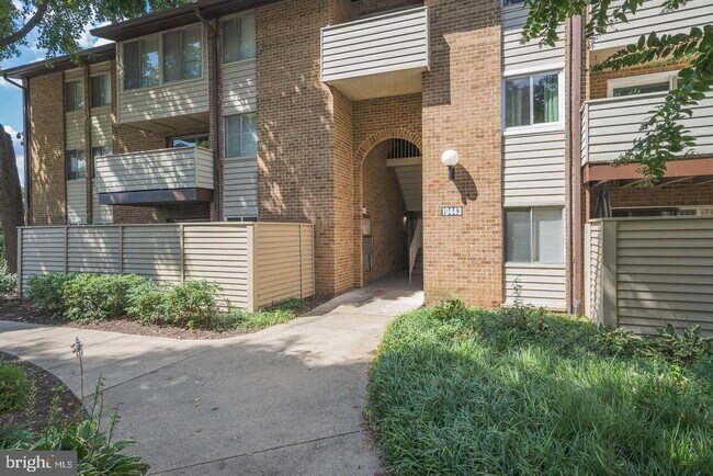 Building Photo - 19443 Brassie Pl