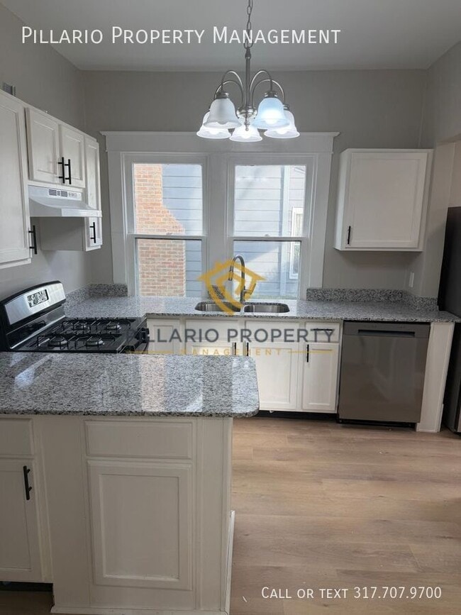 Building Photo - 323 N Lesley Ave