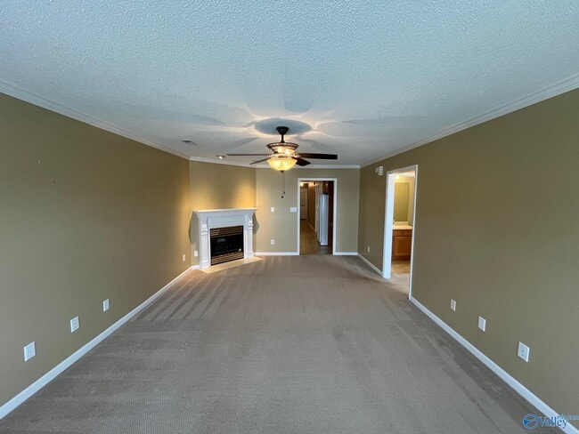 Building Photo - 3241 Fieldstone Dr SW