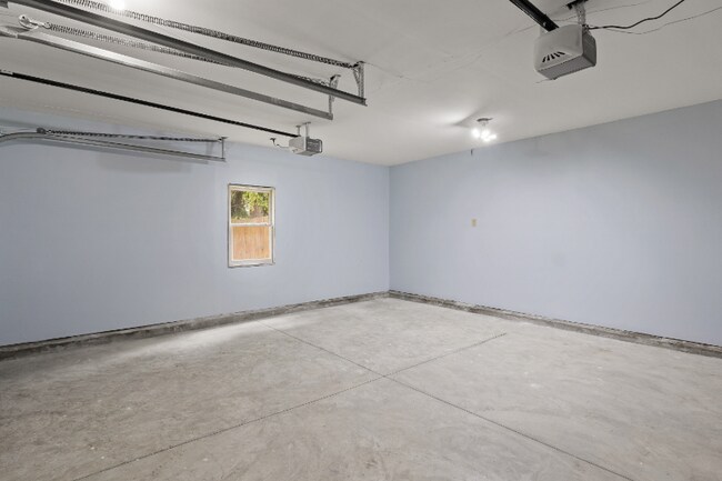 Building Photo - 5805 Brockport Spencerport Rd