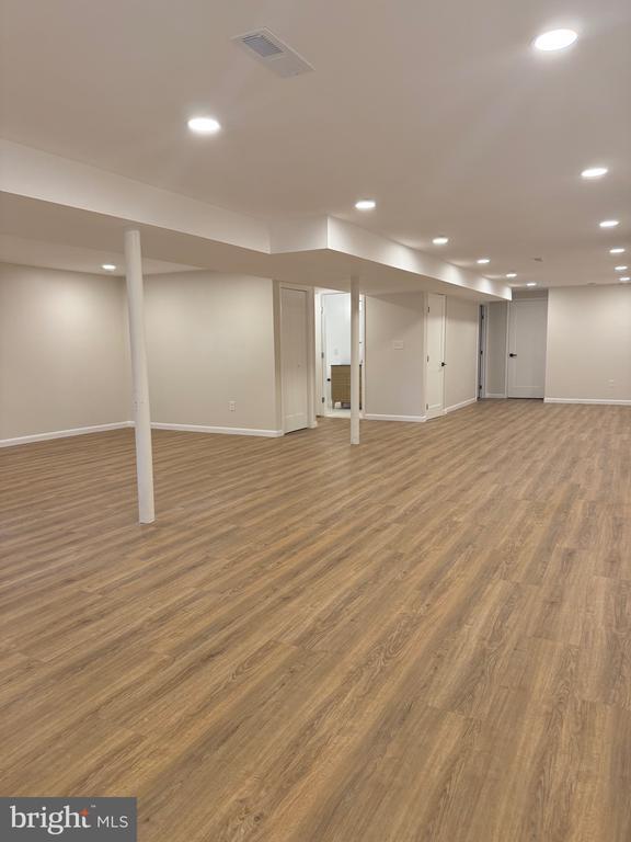 Building Photo - 1306 Pine Ridge Ln