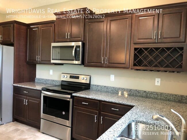 Building Photo - 8919 Reserve Manor Dr