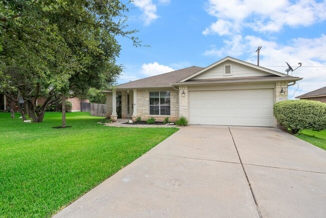 Building Photo - 4105 Pebble Ridge Cove