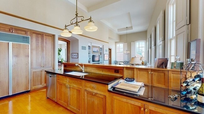 Building Photo - 39 State St