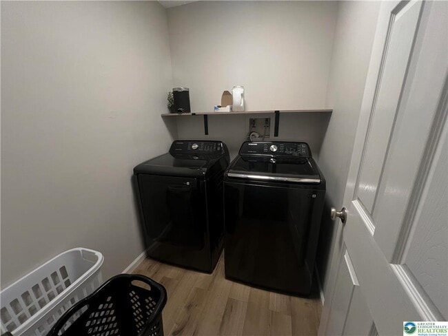 Building Photo - 3071 Athena Dr