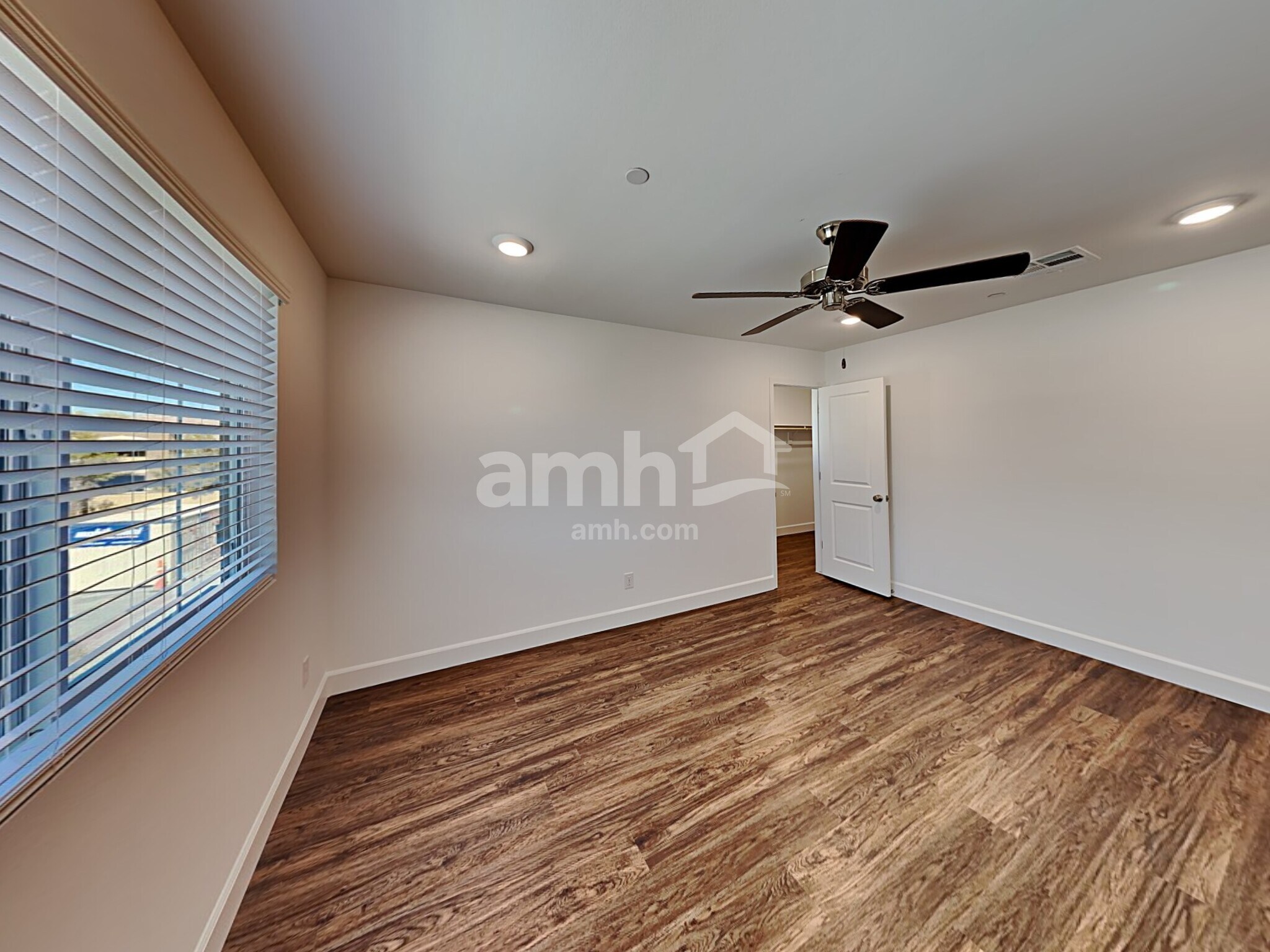 Building Photo - 3368 Blodwen St