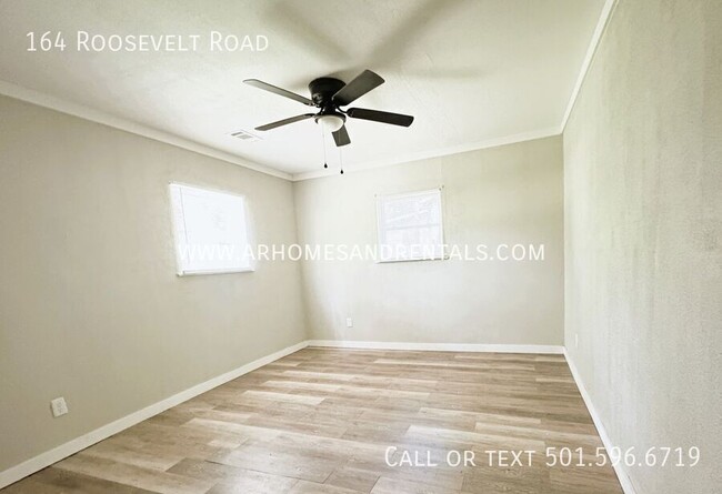 Building Photo - 164 Roosevelt Rd