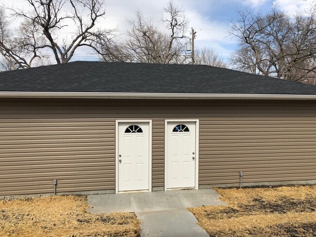 Building Photo - 6634 Morrill Ave