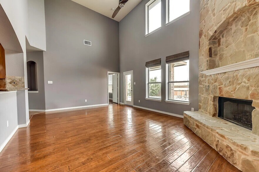 Building Photo - 12501 Lizzie Pl