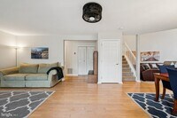 Building Photo - 52 Stokes Rd