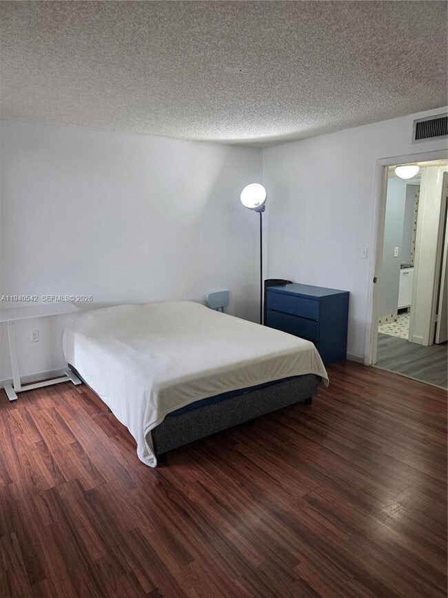 Building Photo - 8065 SW 107th Ave