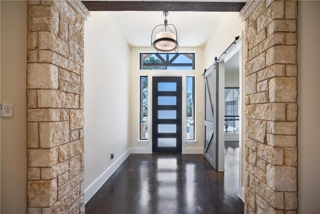 Building Photo - 315 Bluestem Cove