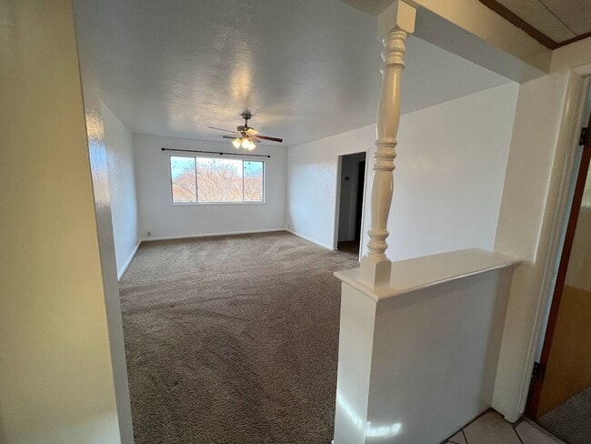 Building Photo - Reedley Country Home For rent