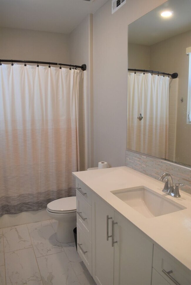 Building Photo - 16755 Coyote Bush Dr