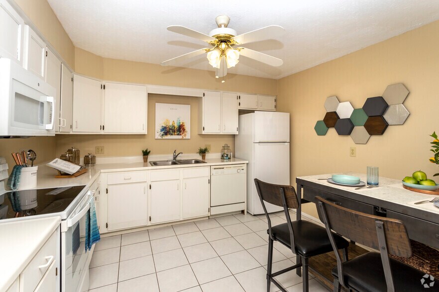 Alpine Village Apartments 7100 S 86th St La Vista NE 68128