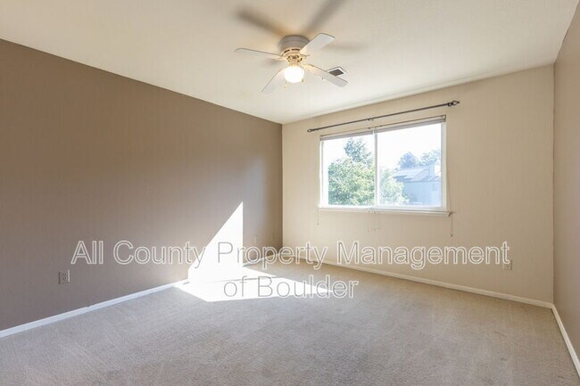 Building Photo - 5550 Stonewall Pl