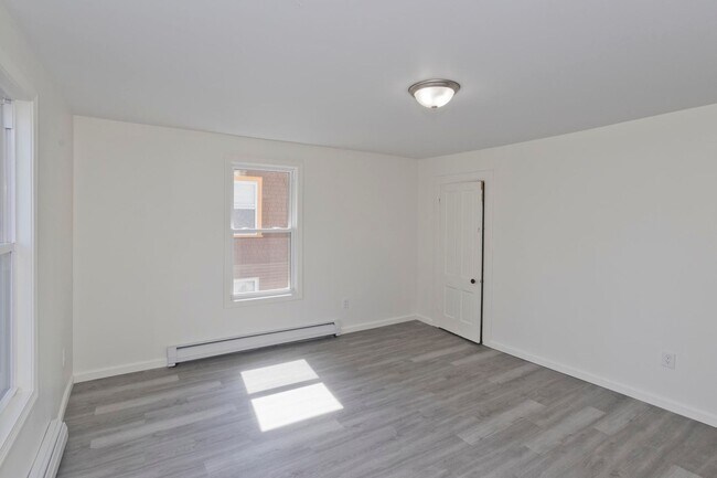 Building Photo - 22-24 Highland Ave