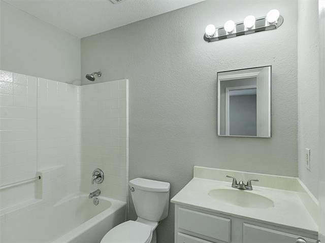 Building Photo - 2508 Pecan Dr