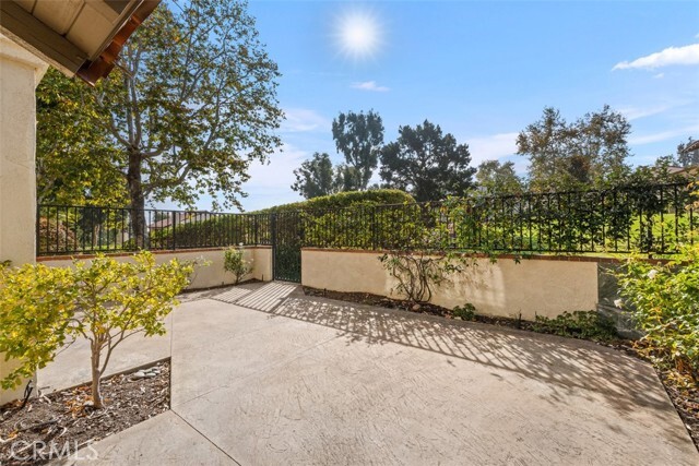 Building Photo - 25572 Spinnaker Dr
