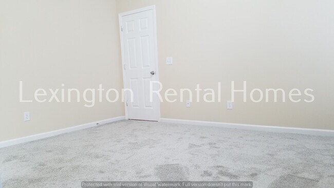 Building Photo - 142 Savannah Hills Dr