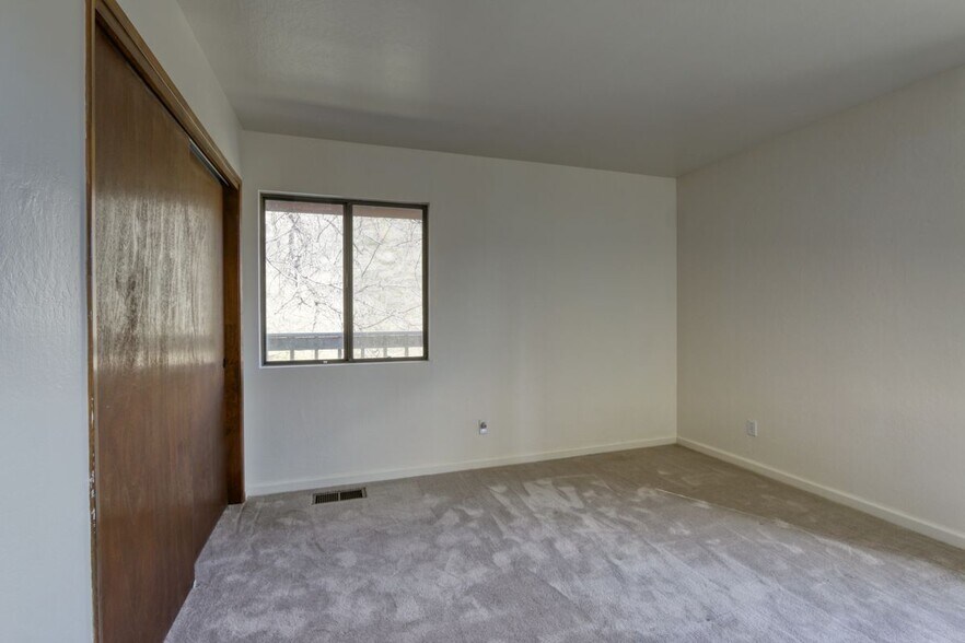 Building Photo - 24450 Willow Pass Dr