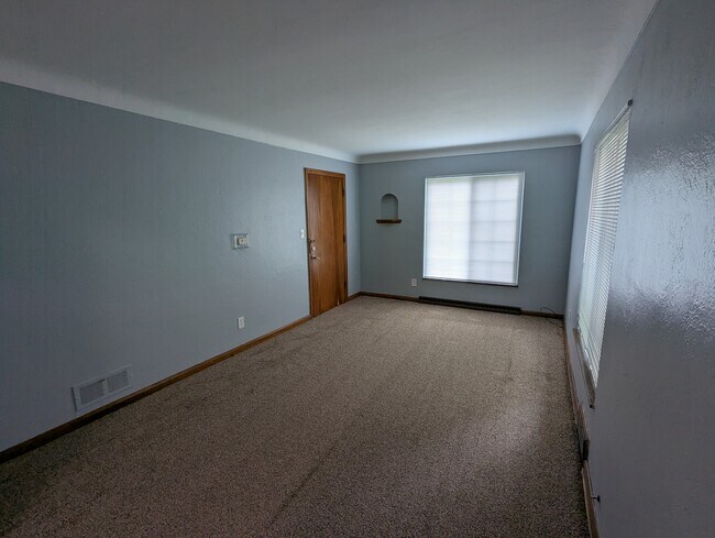 Building Photo - 3805 Torrance Dr