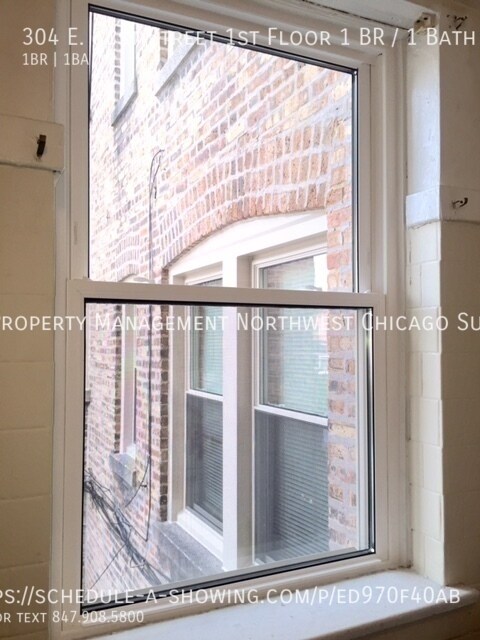Building Photo - 304 E 81st St