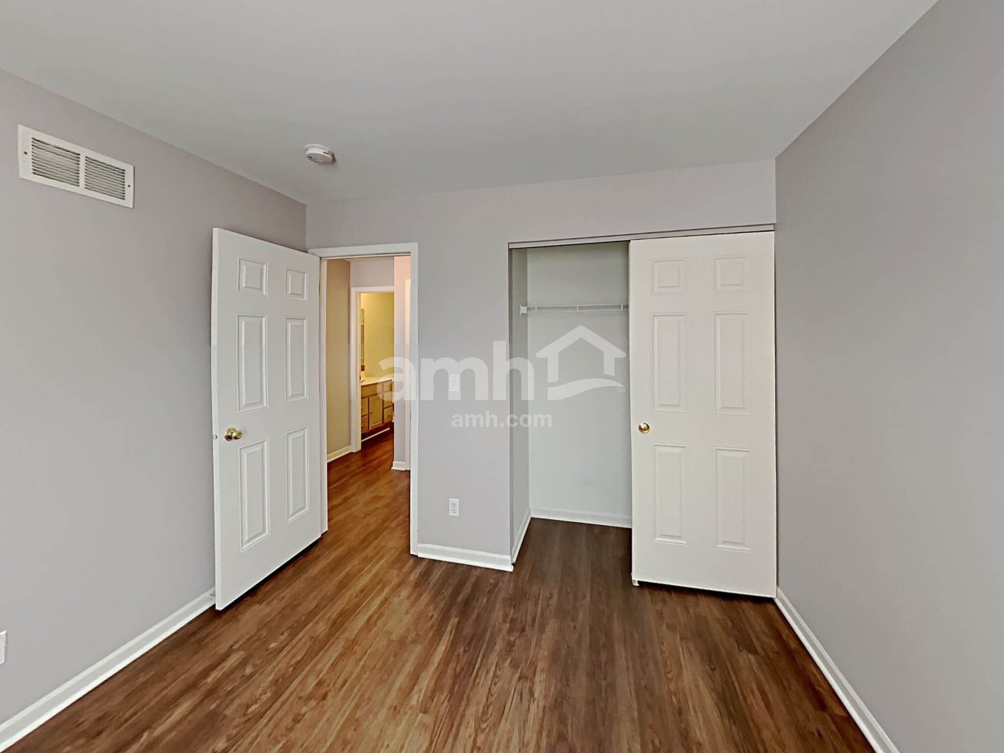 Building Photo - 204 Stearn Dr