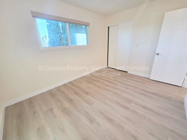 Building Photo - 10421 Carlyle Ct