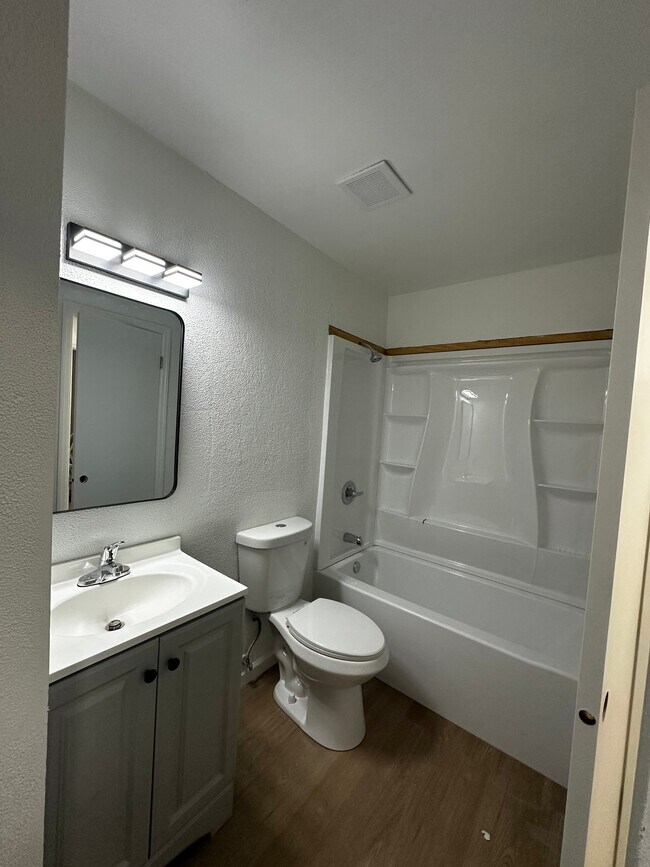 Building Photo - 2405 Antebellum Dr