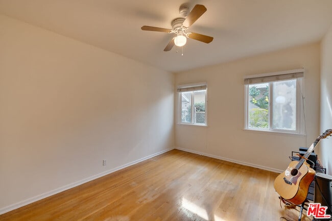 Building Photo - 8305 Colegio Dr