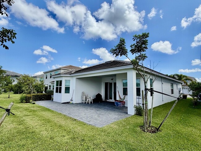 Building Photo - 14939 Goldspar Ct