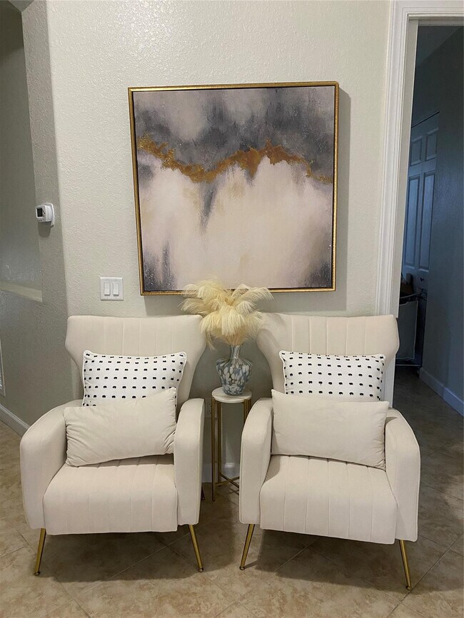 Building Photo - 8203 NW 128th Ln