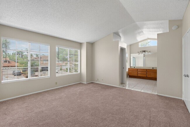 Building Photo - 7272 Foxcroft St