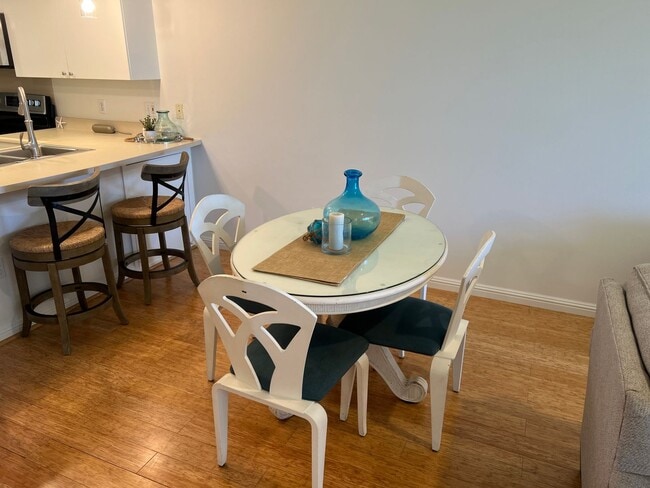 Building Photo - Napili - 2 bedroom/2 bath fully furnished, 2nd floor